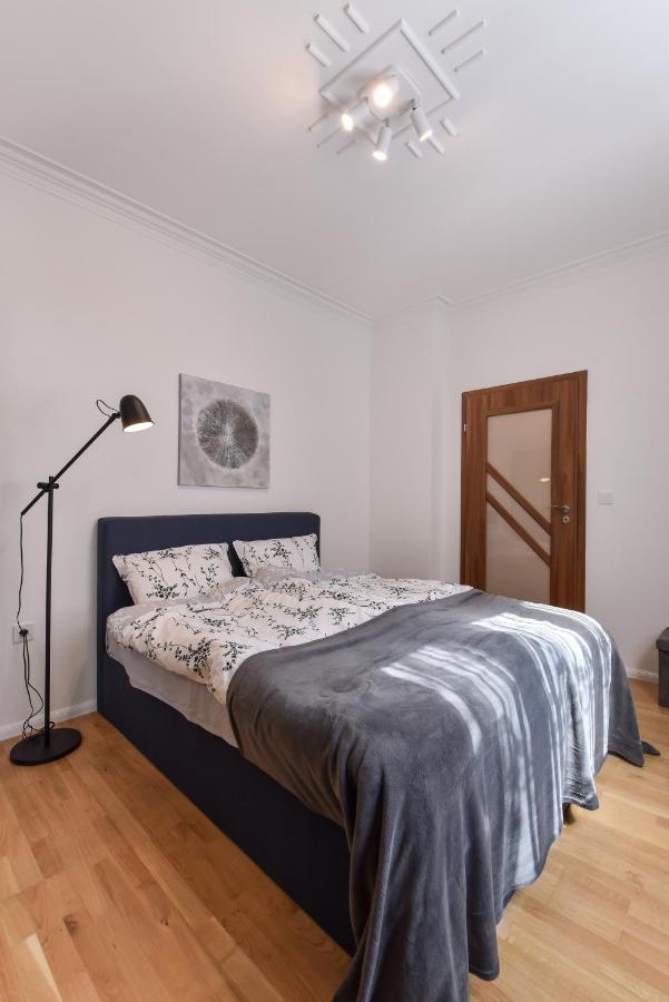 소피아 Cosy & Renovated 2Bd Flat Near Vitoshka By Flat Mаnager 아파트 외부 사진
